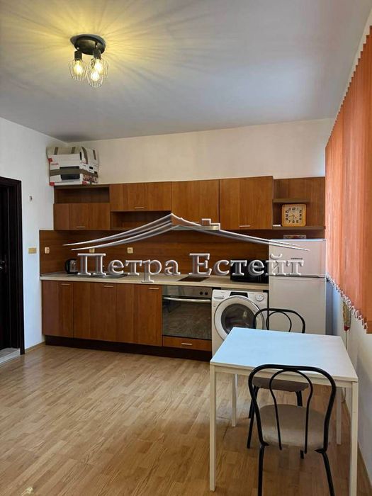 Просторно студио в Варна Бриз под наем за нощувки