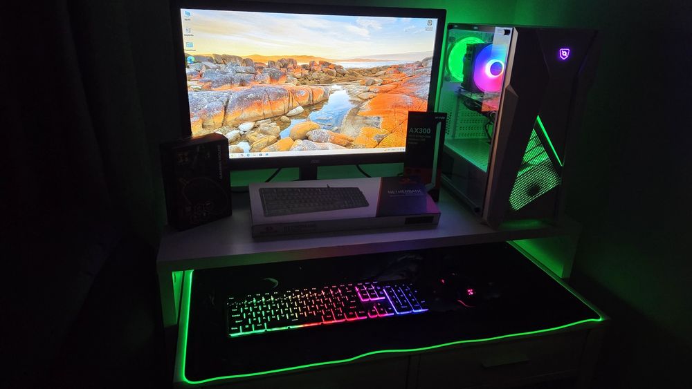 Sistem Gaming Complet i7+24gb RAM + RX 580 8GB GDDR5+stocare  1 tb  +Monitor gaming 27 inch+ mouse +tastatura gaming+mouse pad rgb+ internet wiffi