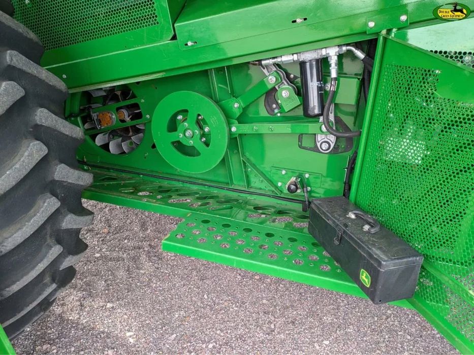 Комбайн John Deere S670