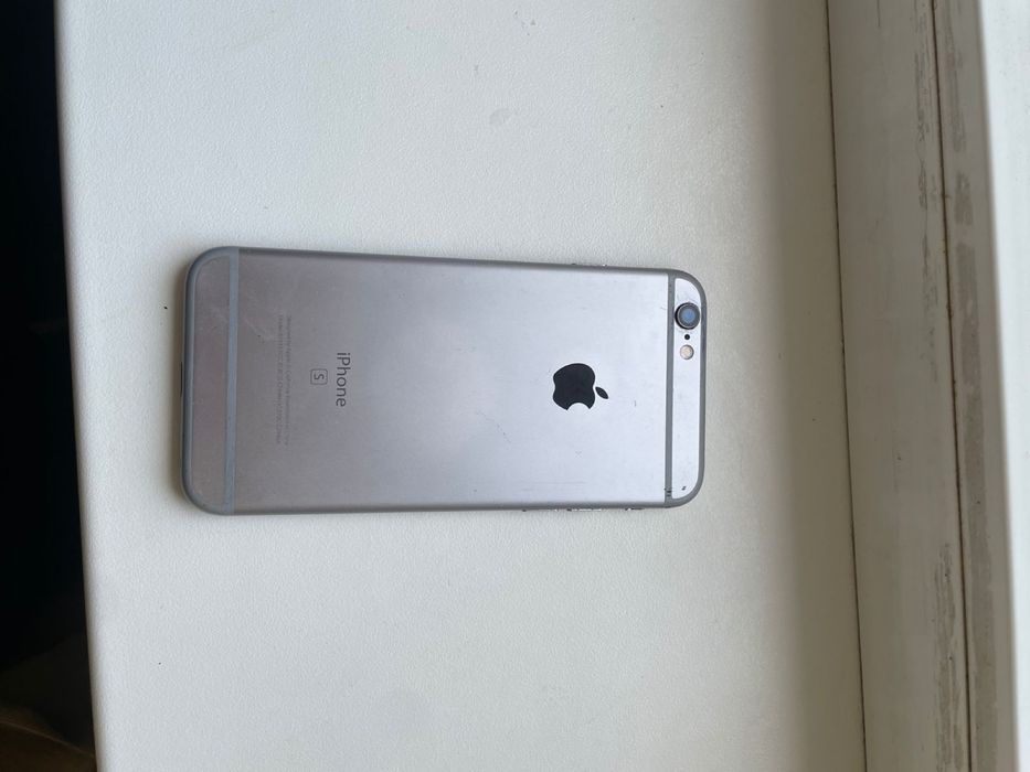 Айфон 6s очень хорошом сост 64gb