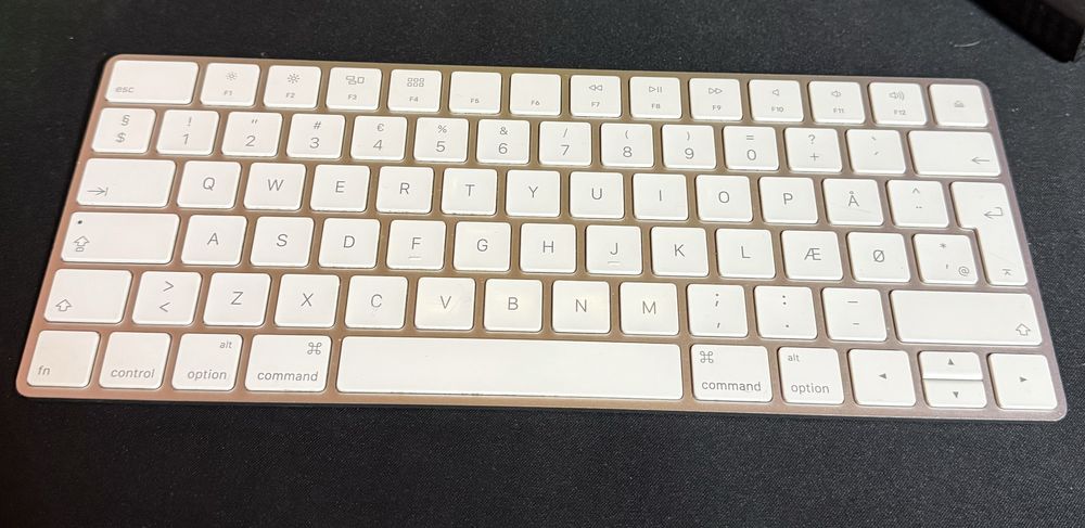 Apple Magic Keyboard A1644