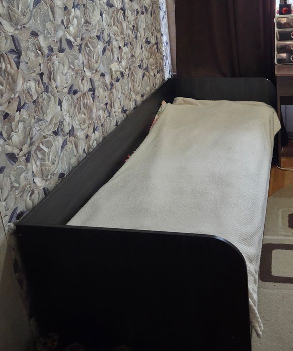 Продаётся кровать