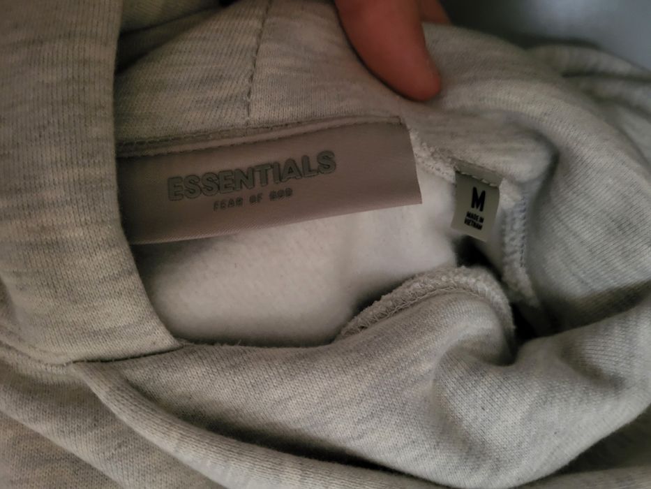 Сиво горнище essentials/ есеншълс размер M