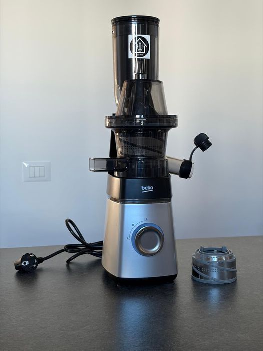Beko Slow Juicer - Storcator de fructe