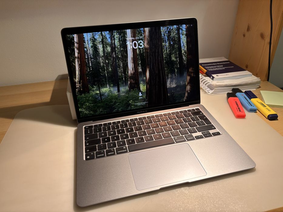 Vand Laptop APPLE MacBook Air 13