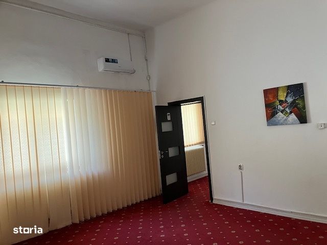 Vatra Luminoasa/casa curte/pretabil birouri