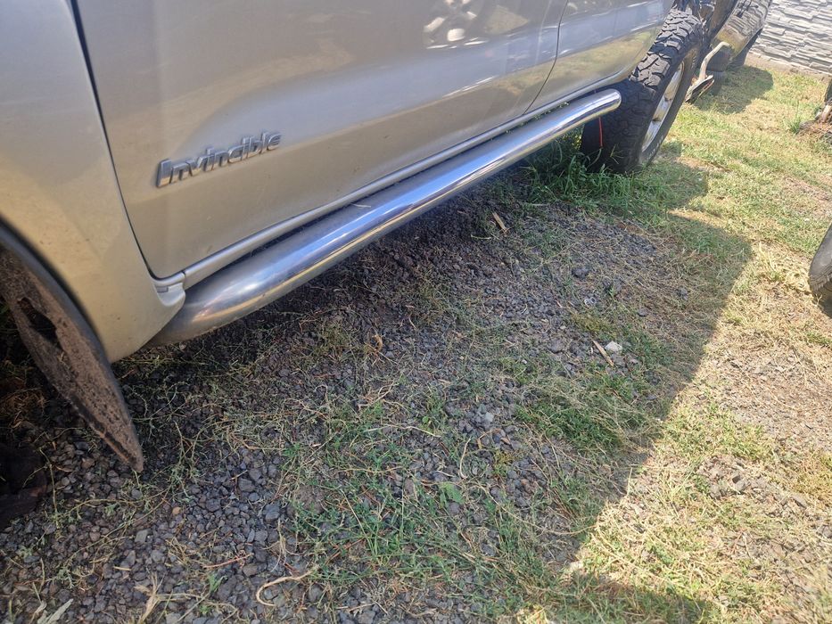 Praguri inox Toyota Hilux 2006-2015