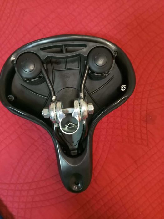 Продават се аксесоари за велосипед