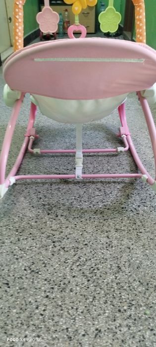 Люлка шезлонг във добро състояние