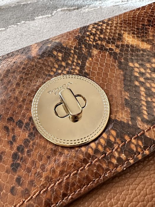 Оригинален клъч - чанта Tosca blu