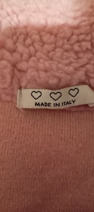 Дамски розово палто, риза.