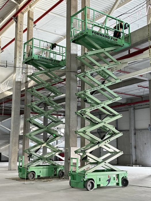 Аренда самоходных ножничных подъемников Электрические леса Автовышка