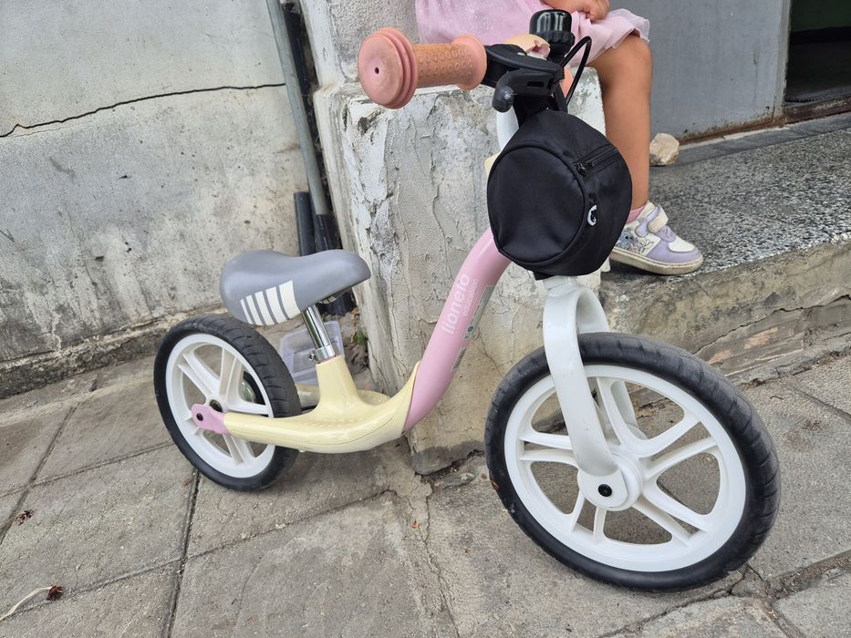 Баланс колело Lionelo Arie
Колело за баланс Розово - Lionelo Arie