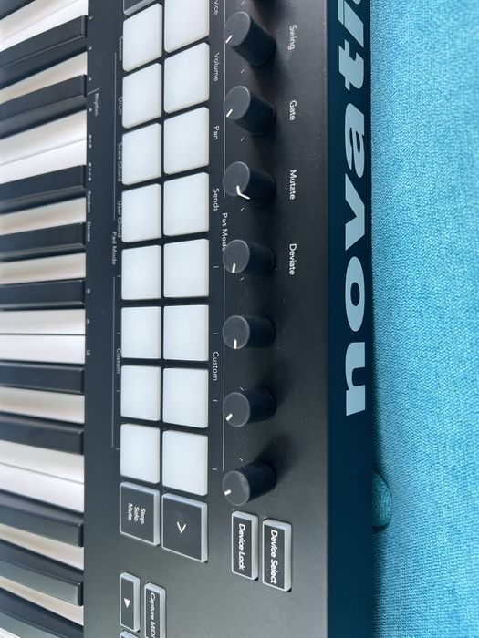 Novation Launchkey 37, impecabila