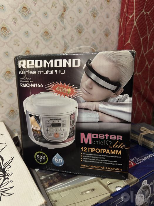 Мультиварка REDMOND