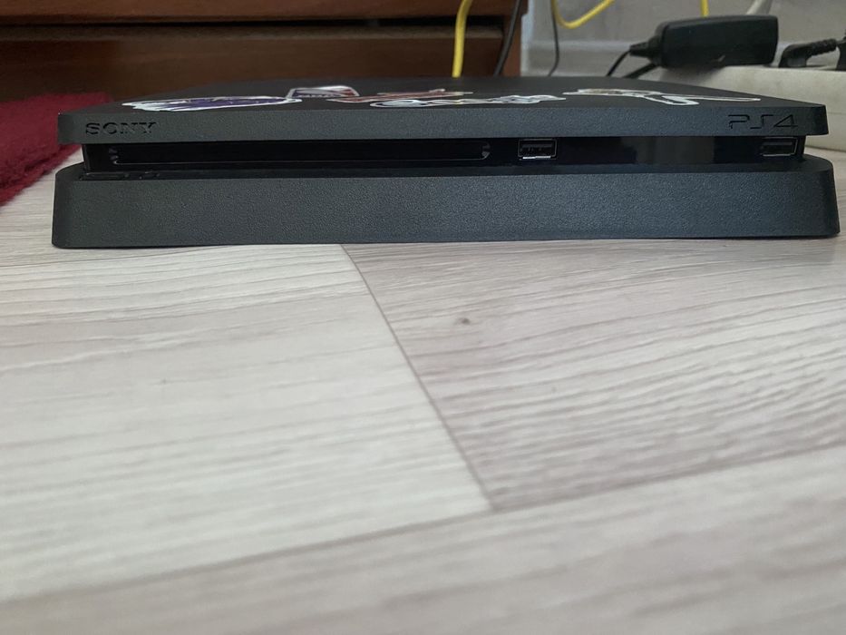 PlayStation 4 slim