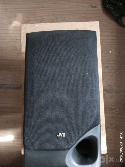 Колонки  JVC 2 штуки  в хорошем  состоянии