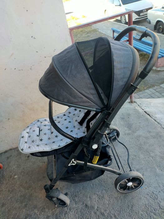 Детская коляска в отличном состояние