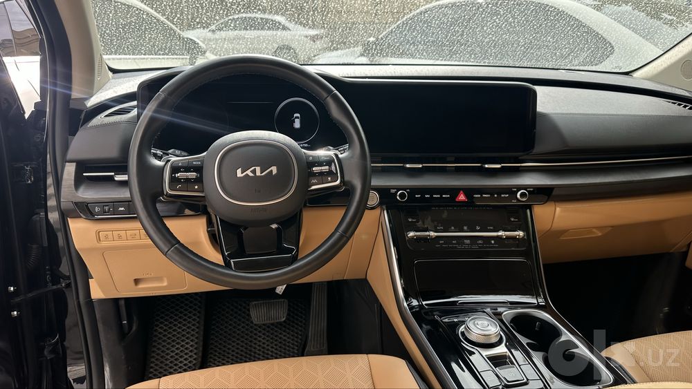 Kia Carnival 2022 год