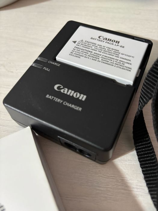 Фотоаппарат Canon EOS700D