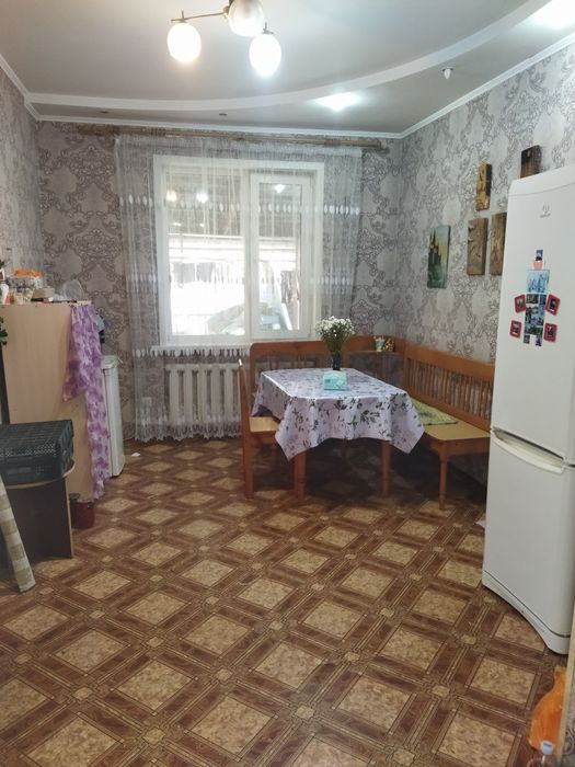 Часть дома в Береке в 2х квартирном доме..