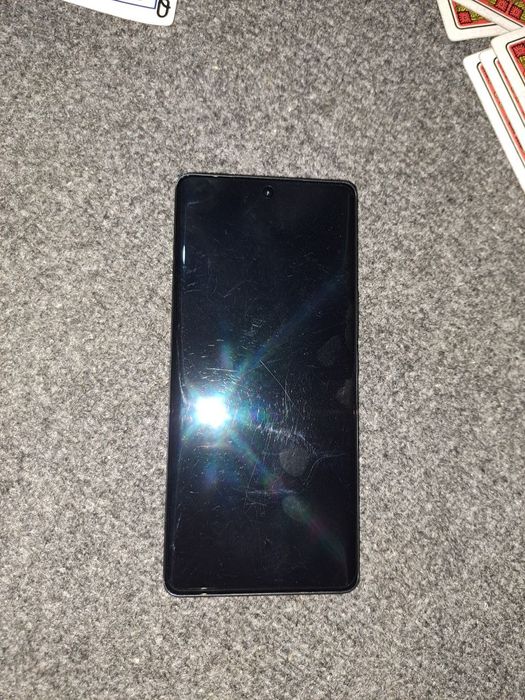 Vivo V40 5G 1 yillik kafolati bilan