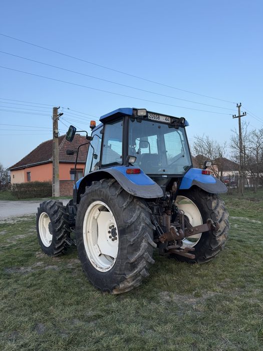 New Holland TS 110