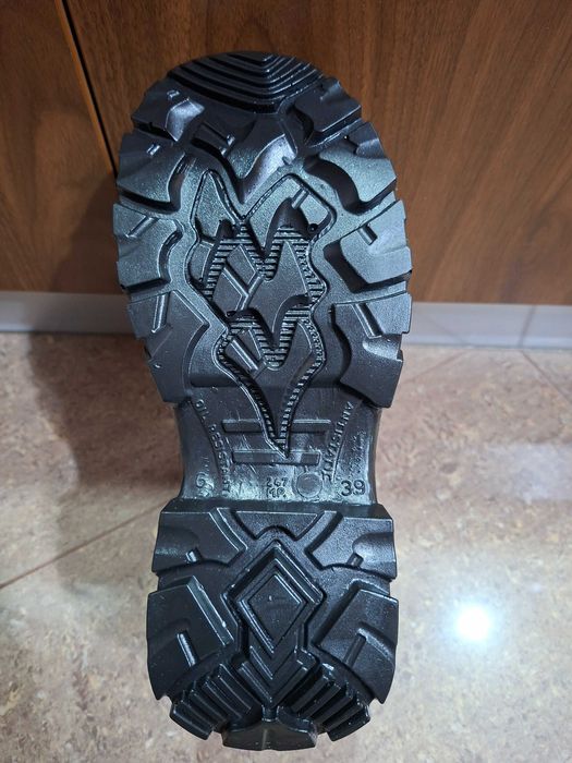 Кубинки/ Работни боти