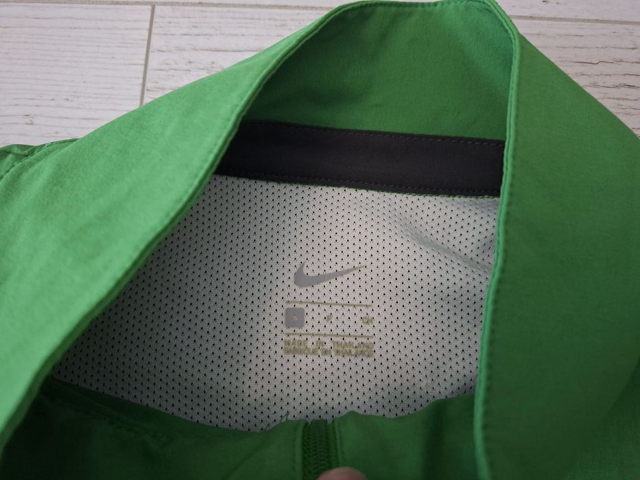 Nike-Ориг. Яке Ново!