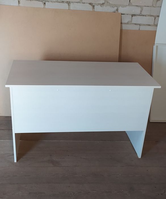 Стол письменный новый