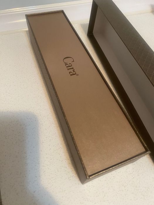 Коробка футляр для украшения Cara новый с подсветкой