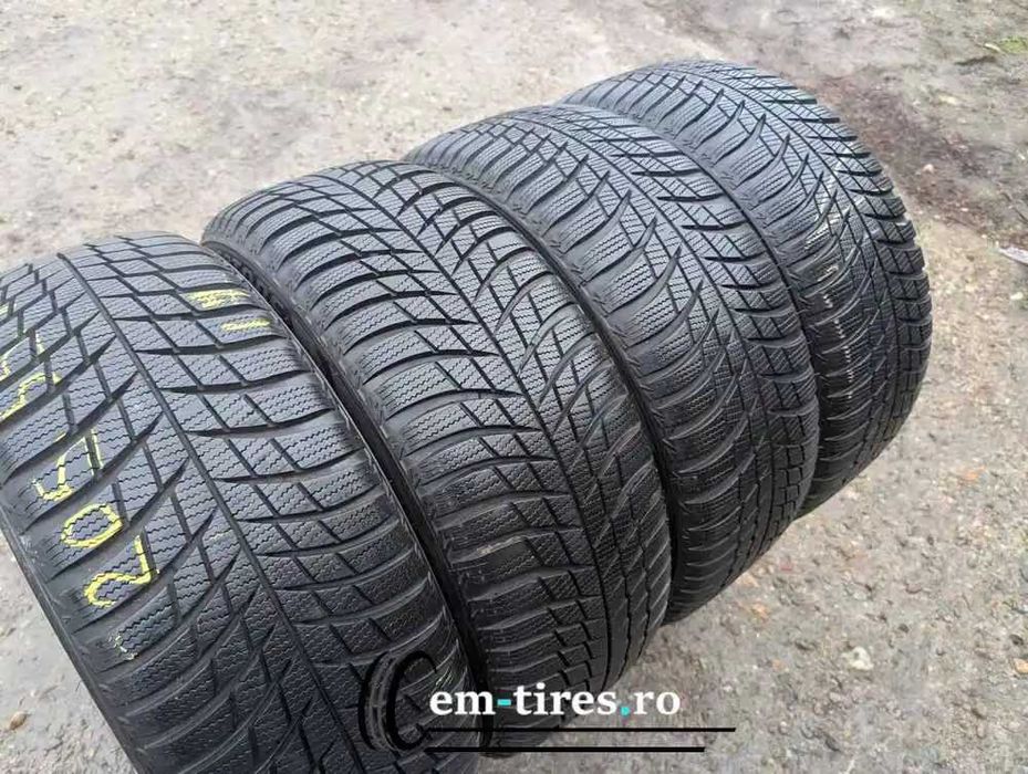 SET 4 Anvelope Iarna 205/55 R16 BRIDGESTONE Blizzak ras