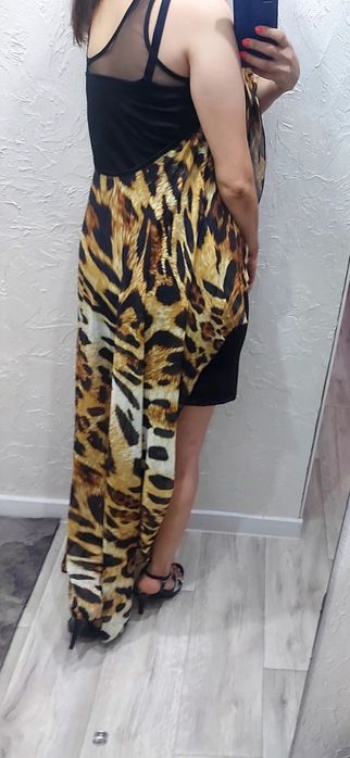 Продам платье со шлейфом