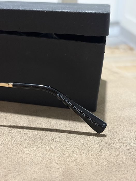 Слънчеви очила miu miu