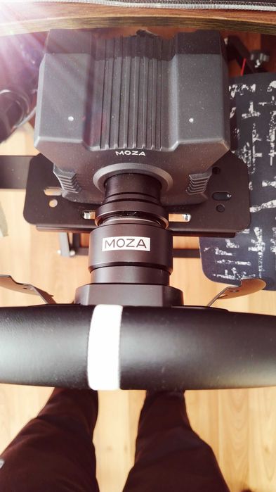 MOZA Racing R5 Bundle