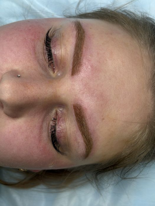 Micropigmentare sprancene