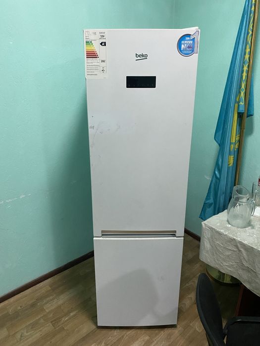 Продаю Холодильник