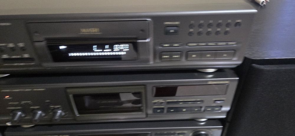 Technics cd player sl ps  670A  impecabil cu telecomanda  originala