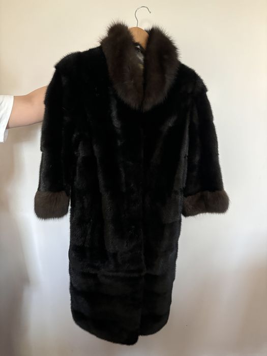 Срочно продам норковую шубу в отличном состояний