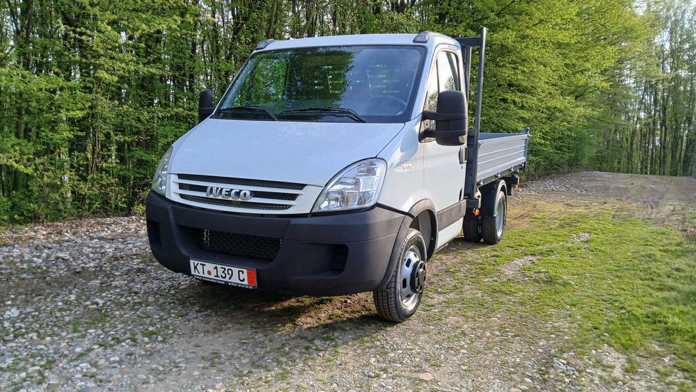Iveco Daily 50C15, an fabricatie 2008, basculabil pe trei parti