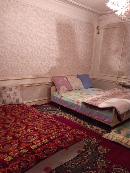В центре Карши,цена договорная