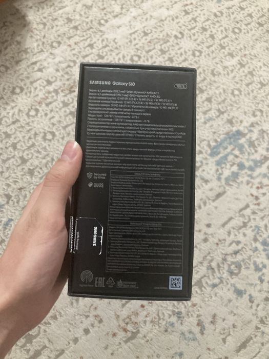 Продам Samsung s10