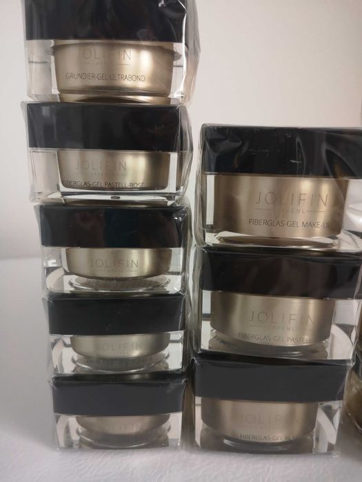 Produse de manichiura.