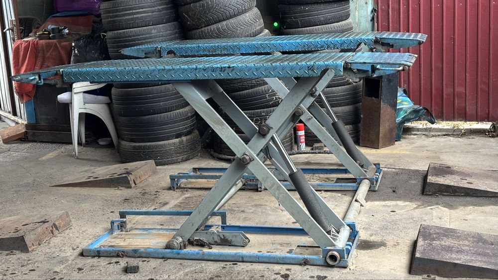 Elevator electrohidraulic 3 T