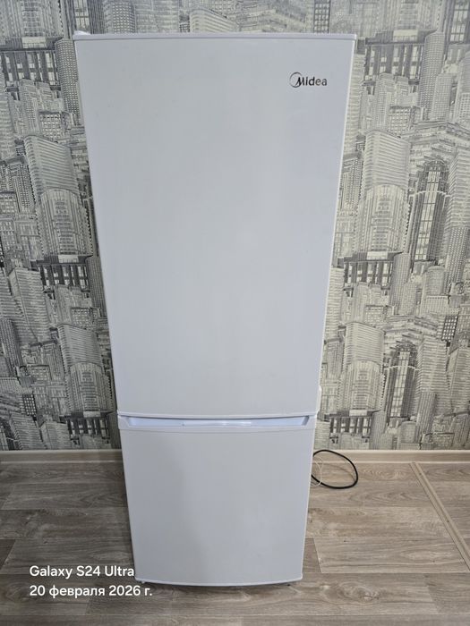 Продам холодильник