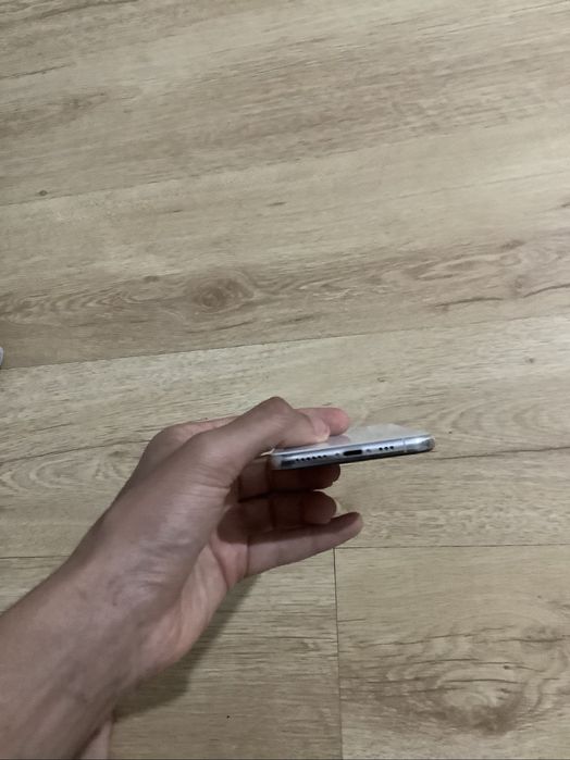 Срочно продаю iphone xs