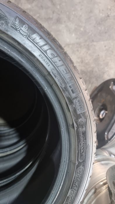 245/40/19 Michlen 20год