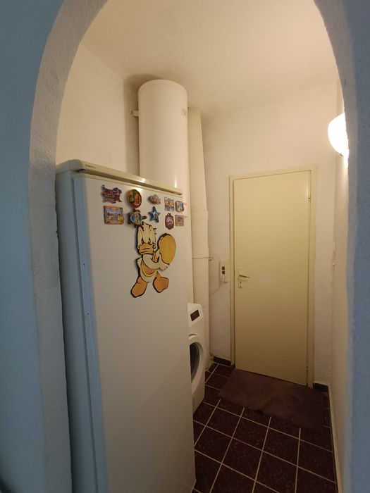 Частно лице отдава под наем 2+кухня