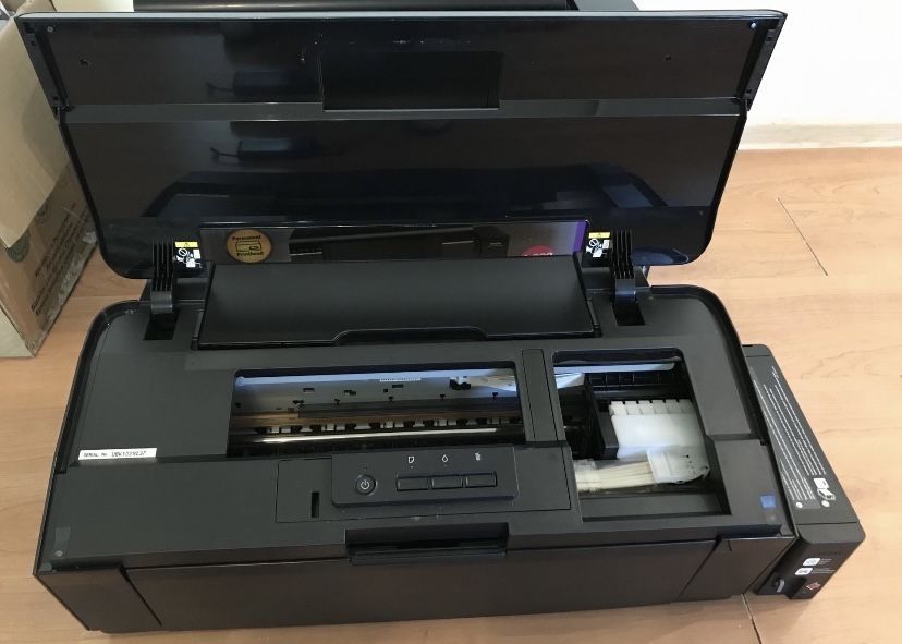 Epson L1800 printer sotiladi