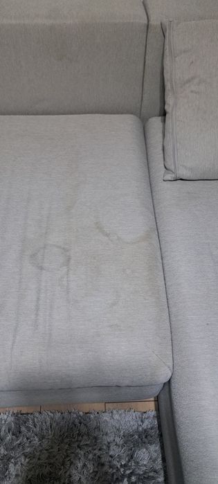 Curat canapele / scaune /tapițerie auto